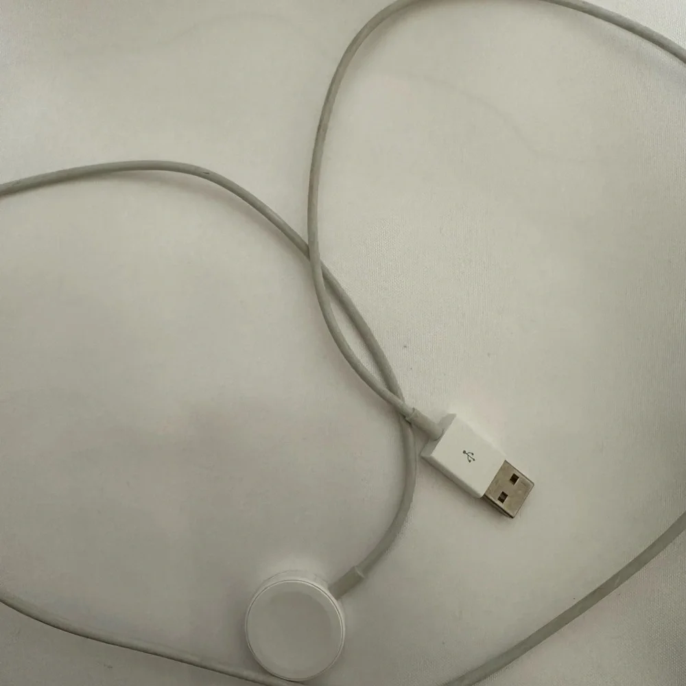 APPLE MAGNETIC APPLE WATCH USB CABLE USB